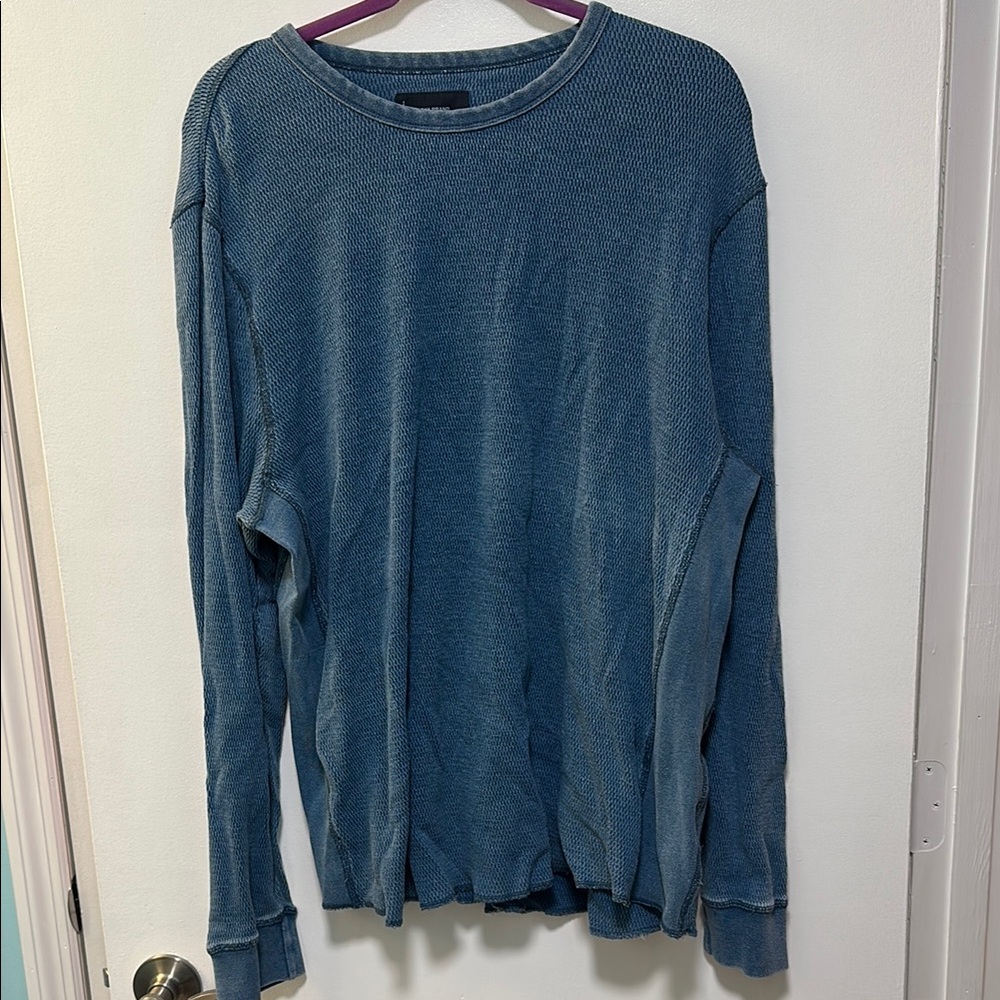 Men’s long sleeve shirt size XL